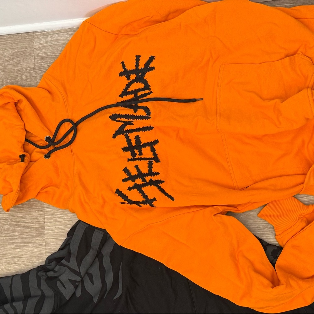 Orange Hoodie SELFMADE by Gian Franco Villegas XXL